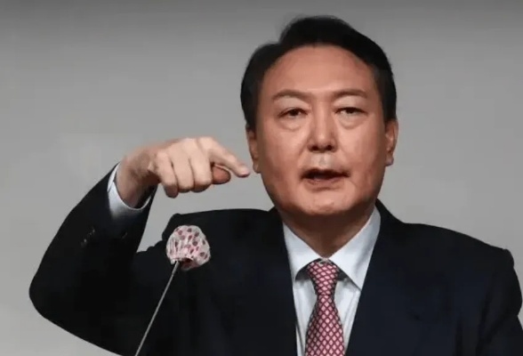 韩国政治风云录，140天内三度易主，代理总统的权变之路