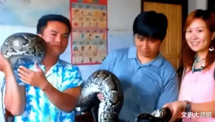 网友担心失踪男孩遇蟒蛇 当地回应，全力搜救，确保安全
